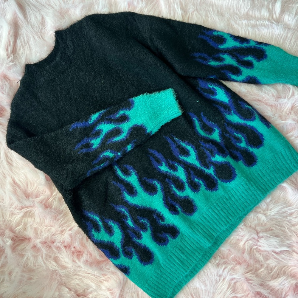 Adika Sweater